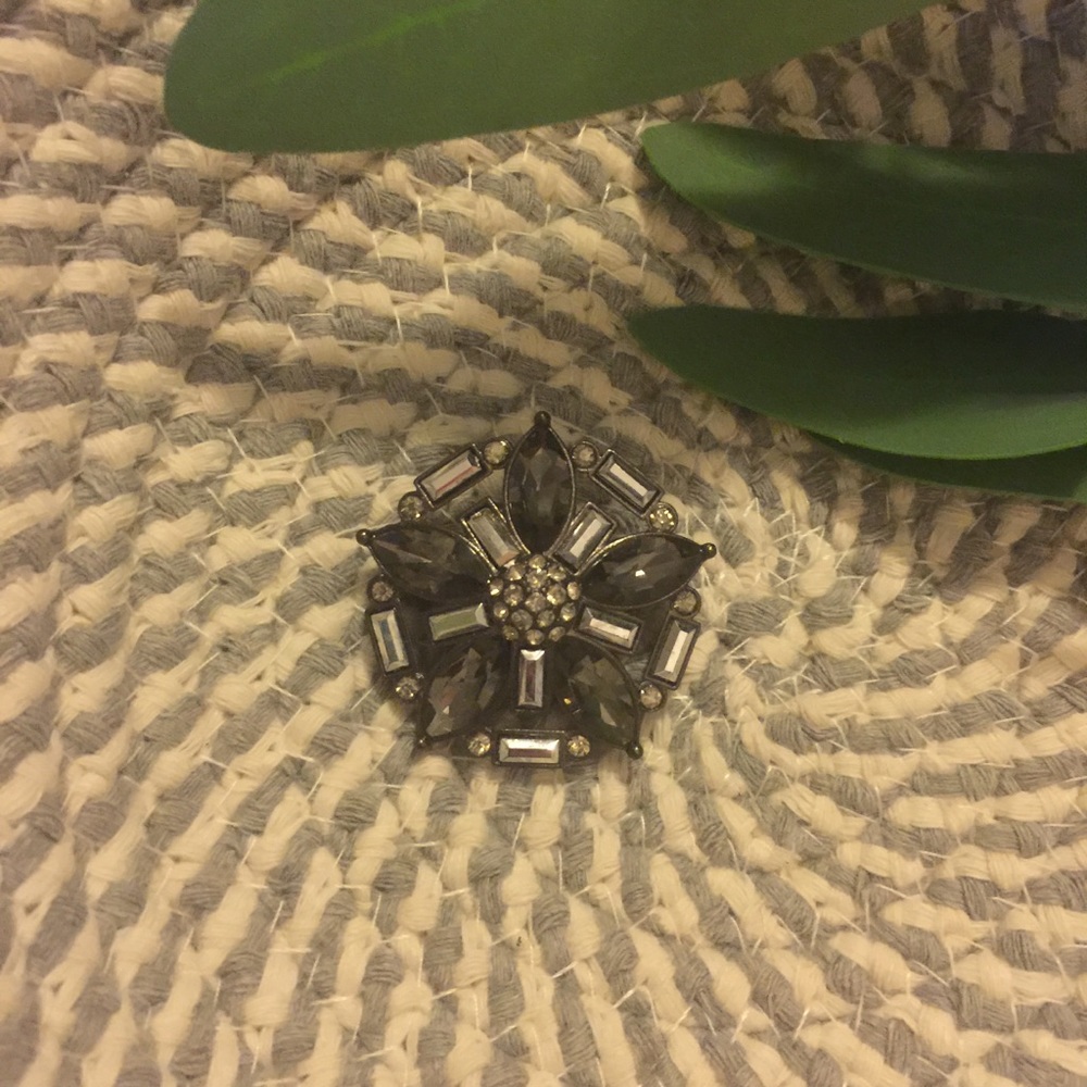 Premier Designs Brooch - Picture 11 of 15